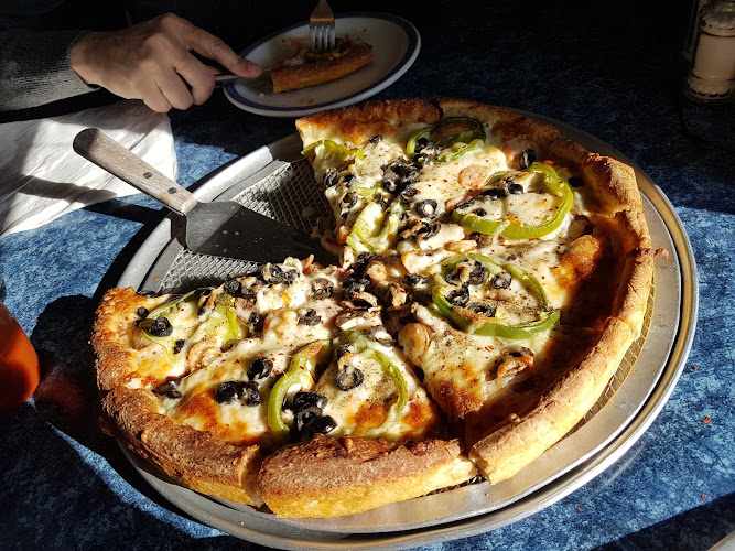 Smiley’s Restaurant & Lounge