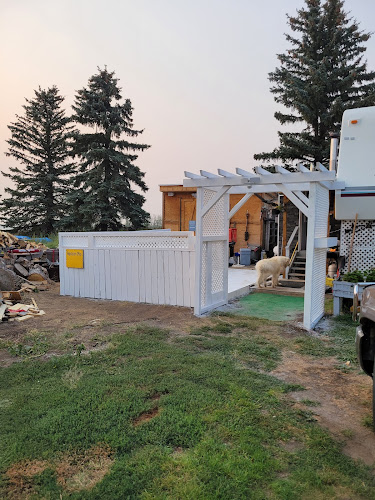 Strathmore Highway Camping