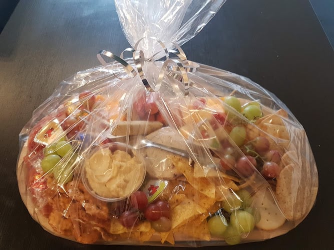 DOBRE FOOD & CATERING