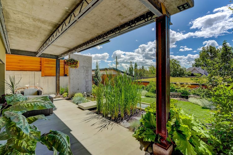 Eagle Lake Nurseries Ltd