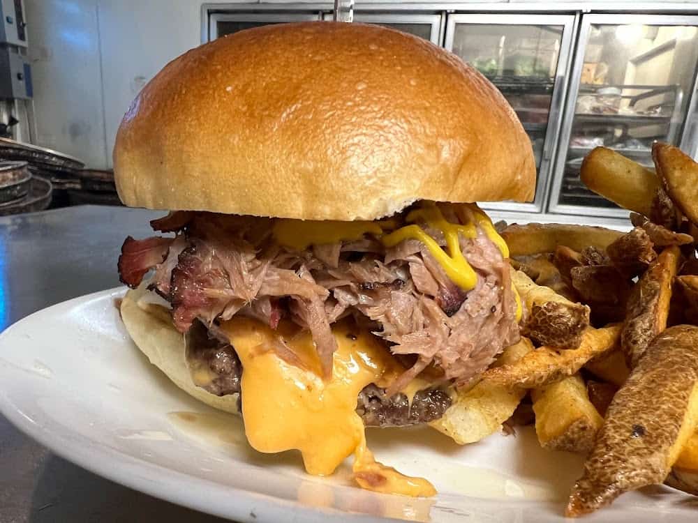 Mike’s Bar & Grill Strathmore